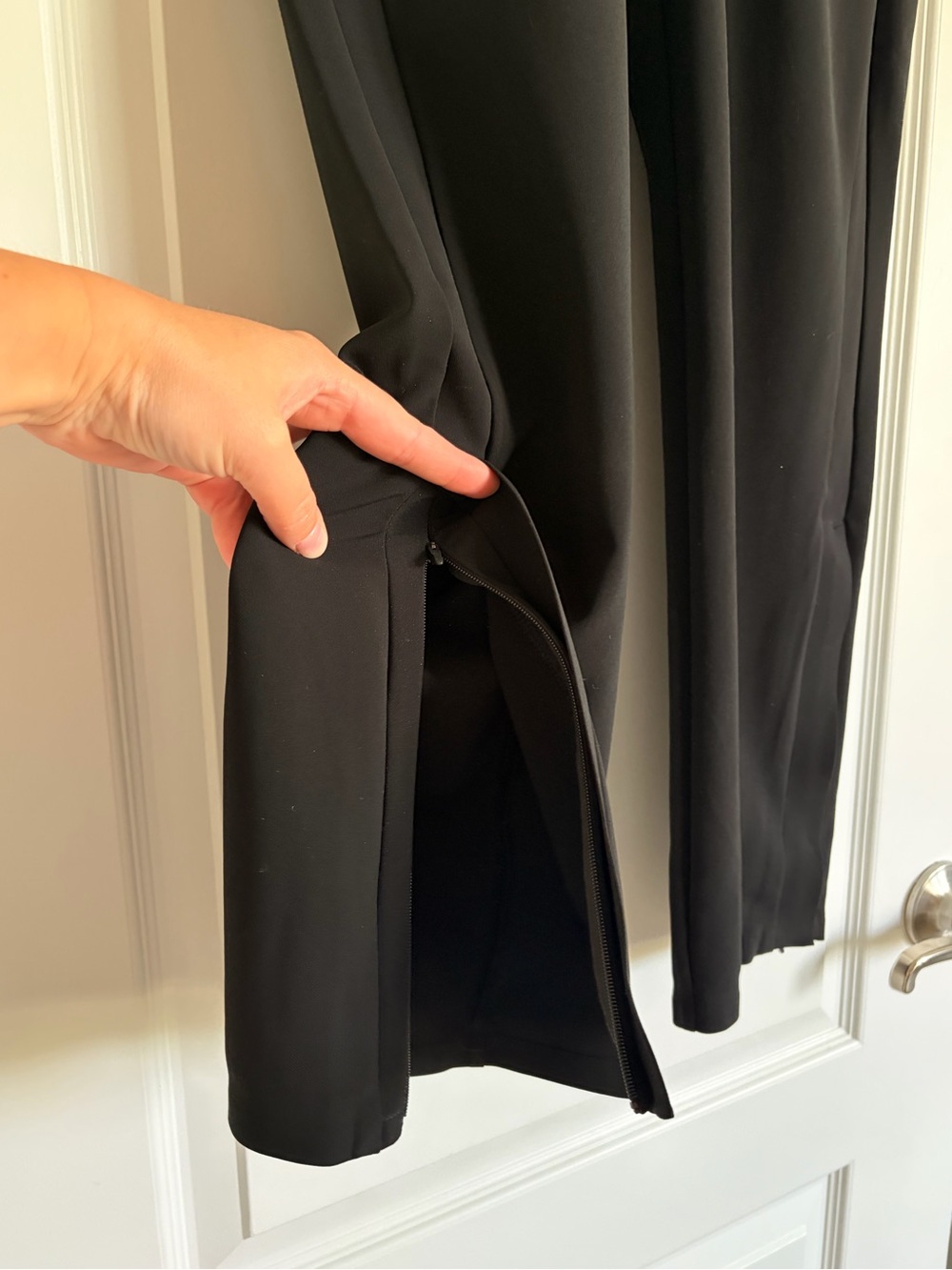 Athleta Metropolis Straight Leg Pants Black Size 6 Ankle Zip - Picture 2 of 6